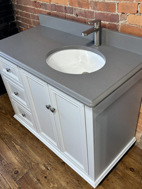 Rosedale Style Vanity - Image 4